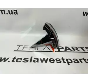 Логотип "Т" переднього бампера Tesla Model S, 1056386-00-G