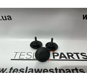 Болт регулювальний підкапотний (грибок) Tesla Model S, 1012602-00-Е