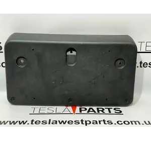 Кріплення рамки номерного знаку Tesla Model X, 1057156-00-A