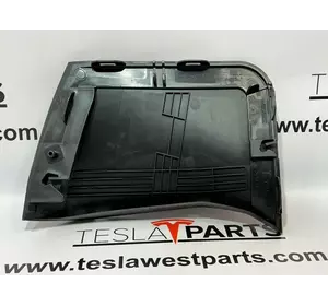 Обтічник переднього колеса лівий Tesla Model S Plaid, 1613443-00-A