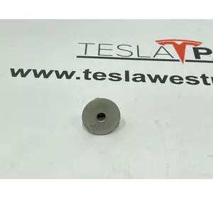 З'єднувач (солдатик) пружини компресора Tesla Model S, 1027916-00-A
