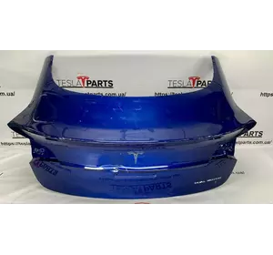 Кришка багажника синя  Tesla Model 3, 1081460-E0-D